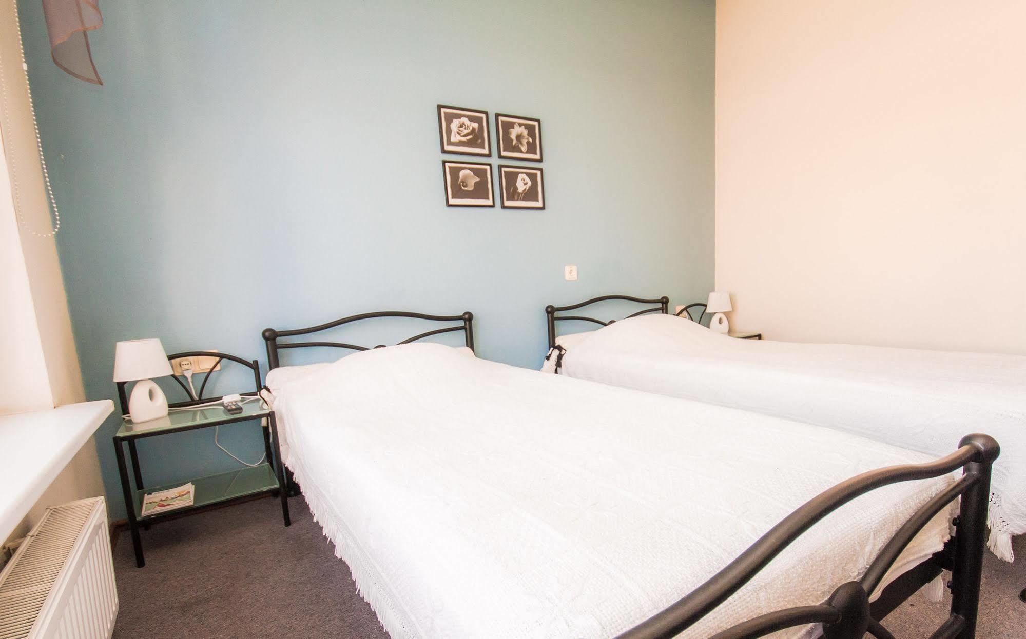 Hotel Kert Free Parking Riga Bagian luar foto